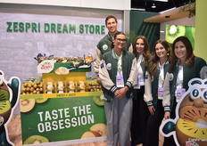 Team Zespri and the Kiwi Brothers.