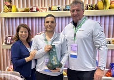 Seald Sweet/Greenyard's Mayda Sotomayor, Carlos Sotomayor and G.T. Parris.