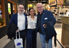 Gavin Sherwin, Brenda Aguirre, and Teun Messemaker with Easy Fresh are walking the show.