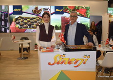 On the right is Kenan Aslan of Turkish produce exporter Sinerji. They export pomegranates and figs.