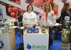 Nataliia Merenych and Svitlana Kucheva of Ukranian blueberry exporter iBerry. They export their blueberries to Europe.