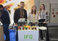 On the left is Nazar Yushchuk of Invita Frost Group. This Ukrainian exporter deals in berries, vegetables and mushrooms and export them to Poland, the Czech Republic, Lithuania, Italy and Romania.