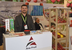Mert Mustafa Ozcelik of Ana Fruit. The Turkish trader exports cherries, pomegranates and apples among odther fruits. Their main market is Europe, but they also export to Asian markets.