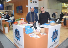 Tarik Al Dari and Kareem Al Khas from Dar Abu Abdullah. This NGO from Jordan grows vegetables, strawberries and dates, and exports processed dates to empower local communities and sustain its food bank Tkiyet Um Ali.