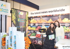 Yvelin Yuan (right) from Jining Fuyuan Fruits and Vegetables, a Chinese company offering a wide range of fruits and vegetables.