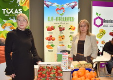 Liliana Kakogianni (left) and Magda Tsatsiklidou (right) from Li-Fruits. They were in Berlin offering sourcing solutions for fruits from all over Greece.