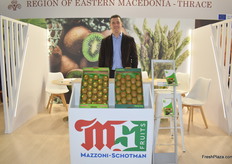 Aris Schotman from the Greek company Mazzoni-Schotman. The company is preparing to immediately start marketing the first batches of white asparagus for the new season.