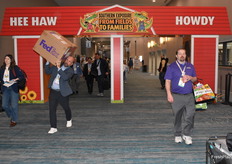 It’s a wrap! Exhibitors are moving out and all of a sudden, the FedEx office is busier than the trade show floor.