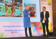 Zac Bard of Westfalia Fruit addresses the audience after receiving the India Business Award.