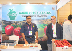 Ravinder Kumar (Washington Apple Commission) and Sumit Saran (SS Associates)