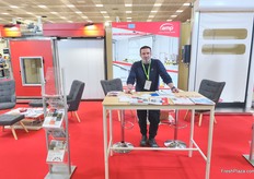 The company American Motors Pilalis (amp) supplies the Greek and global market with cold storage rooms of all types, refrigeration gates and hygienic doors. In the photo, Stefanos Parasiou, commercial executive of the company.