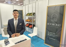 Giorgos Kogkolas from the company Kogkolas offers only luxury fruits.