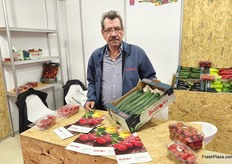 Dimitris Patikas from Opsima is based in the Central Market of Thessaloniki, specializing in vegetables.