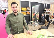 Giannis Tsiolis from Biokip. The company trades exclusively in organic fruits, having recently upgraded its packing house with AI sorting technology.