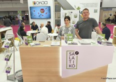 Eleana Sideri (left) and Philippos Sotiriadis (right) from Salatiko. Salatiko prepares ready-made vegetable salads in individual and professional packaging.