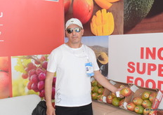Said Abidi from Frutti Int imports avocados and mangoes from Peru to Morocco. He reports steady demand for Peruvian fruit despite higher prices than West African fruits.