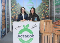 Chaimae Omari Betahi and Nada Omari Betahi from Actagob, a Moroccan company growing and exporting potatoes and onions.