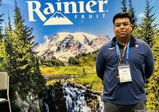 Luis Gonzales of Rainier Fruit.