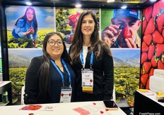 Sonia Corrales and Katie Manetti of the California Strawberry Commission.