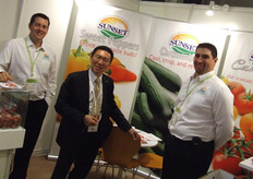 Chris Veillon of Mastronardi (Marketing Manager - left) and his international team.