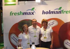 HolmanFresh Global Australia Laurie Valvo General Manager Air Export and her team.