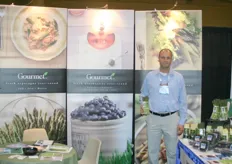 Brian Miller of Gourmet promoting the asparagus
