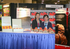 Terri Zhang and Lindsay of Huasheng