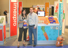 Martha (MC Produce) and Daniel (Zan Alfonso)