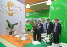 Lupe de Palacios, Danilo Palacios, Pablo Bochariov, Geovanny Cuellar and Eduardo Palacios from Corporación Palmar