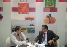 Mohamed Eldosouky, onthe rigth, in conversation