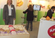 Gerda Bolton with the products from Apollo/Pan United.