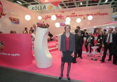 Meredith Stevens promotes Pink Lady apples.