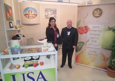 Mary Ramos and Steve Mackey from CF Fresh