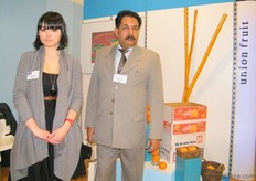 Mr. Malik of Union Fruit with Sadruddin´s representative, Ms. Marina