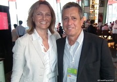 Malou Even and Itzhak Vizenberg from Arava Export Growers visited the exhibition