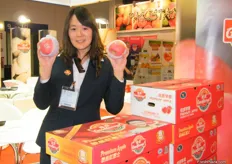 Nina, purchasing manager of Goodfarmer Fruits and Vegetables- China