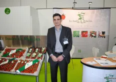 Aurélien Serrault from Le Jardin de Rabelais, a French grower of tomatoes. This month they started production again.