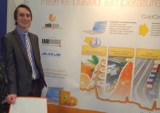 Tom Harrington from Fairbridge Technologies promoting temperatures and humidity data loggers.