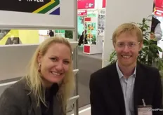 Charlaine Opperman and Menke Bonnema from Niche Fruit were present on the busy South African stand.