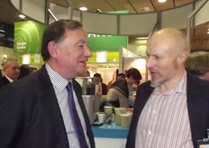Laurance Ollins form British Summer Fruit and Chris Rose from Asplins enjoying a chat.