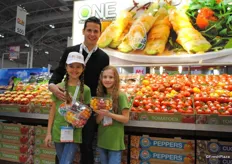 Paul Mastronardi and his daughters promoting the Sunset products