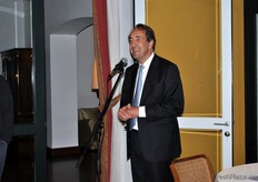 Johan van der Werff, Ambassador of the Kingdom of Netherlands, with his welcome speech to all attendees during a cocktail in the residence.