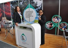 Brenda Castro and Mario Aranzamendi Rodriguez of the Ministry of Agriculture and Irrigation.