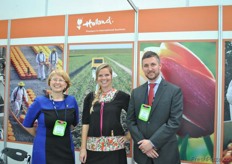 Carla Brokking (Dutch embassy), Kiki van Vlijmen en Jan van de Ven (AgriBusiness Legal Desk).