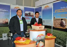 Jose Antonio Guevera and Junior Alcantara Correa of KeyPeru.
