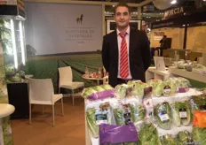 Miguel Sanmartín at the stand of Hortofrutícola Murciana de Vegetales, promoting its washed fresh lettuce from Murcia.
