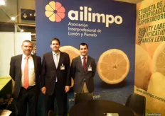 Raúl Alcázar, technician at Ailimpo; José Antonio García, Director of Ailimpo; and Antonio José Moreno, manager of Limonar de Santomera, representing Spain’s lemon and grapefruit sector.