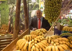 Santiago Rodríguez, President of Asprocan, at his stand, promoting the consumption of Bananas from the Canary Islands (Plátano de Canarias).