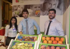 Young commercial team of Mediterran Sweet, promoting its fresh fruits.
