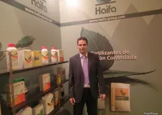 José Manuel Fontanilla at the stand of HAIFA Ibérica, promoting their wide range of fertilisers.